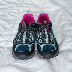 Merrell Girls Hiking/Trail Waterproof Shoes Size 12